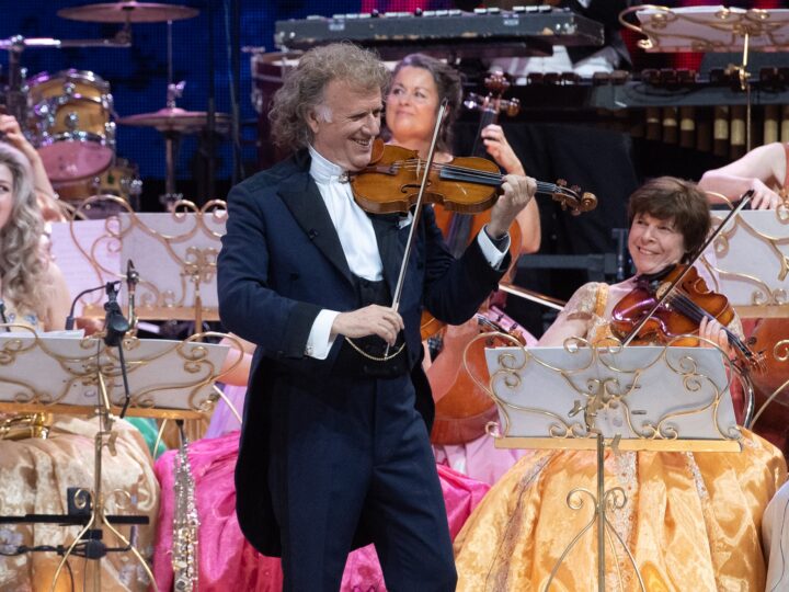 Croisière au cœur des traditions sur le beau Danube Bleu au rythme d'André Rieu