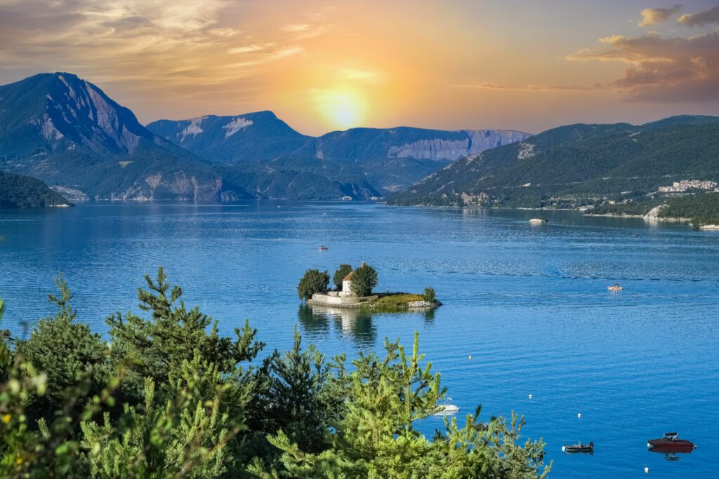 Alpes du Sud et lac de Serre-Ponçon