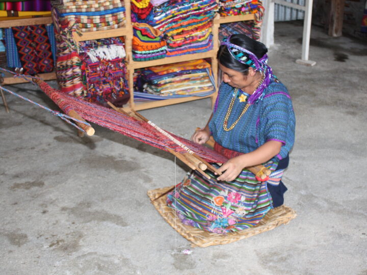 GUATEMALA_-_TISSERAND[1]
