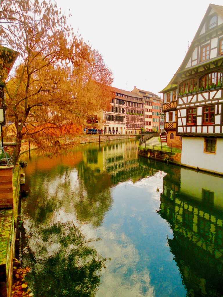 L'Alsace pittoresque et gourmande